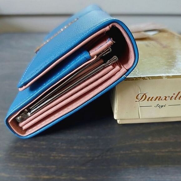 BNIB Dunxilu blue leather rhinestone detail clutch wallet - Picture 11 of 14